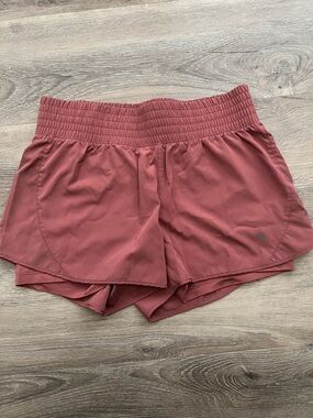 MPG Women's Athletic Shorts in Dusty Rose